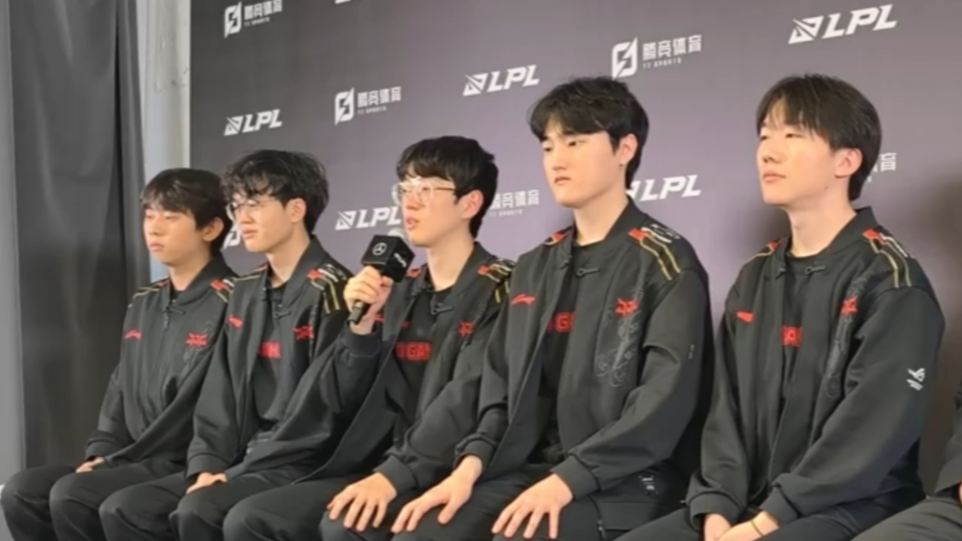 Scout在MAD比赛中夺冠，重要助攻引发热议！-爱游戏官网